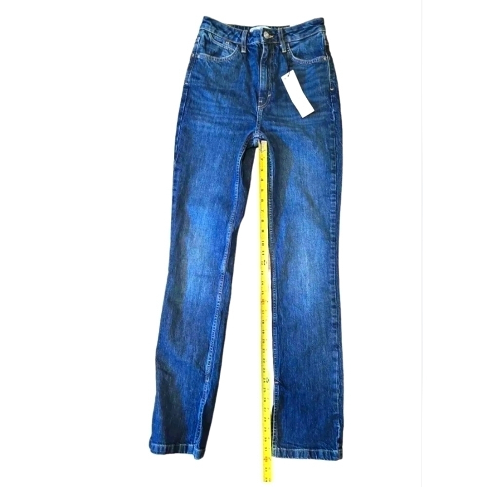 ZARA Medium Wash High Rise SLIM FLARE Leg Jeans Split Hem Sz US 2 - Picture 1 of 6